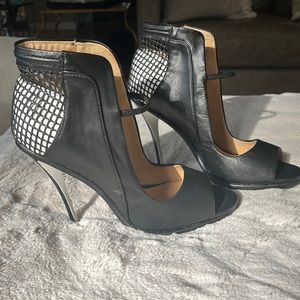 Gwen Stefani L.A.M.B. Black/White Skylar Stiletto Heels Size 8M Women’s NWOT